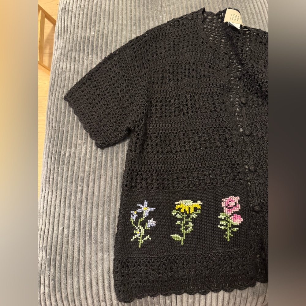Vintage Teddi Black Crochet Cardigan with Multicolor Floral Cross-stitch, XL - Picture 5 of 6